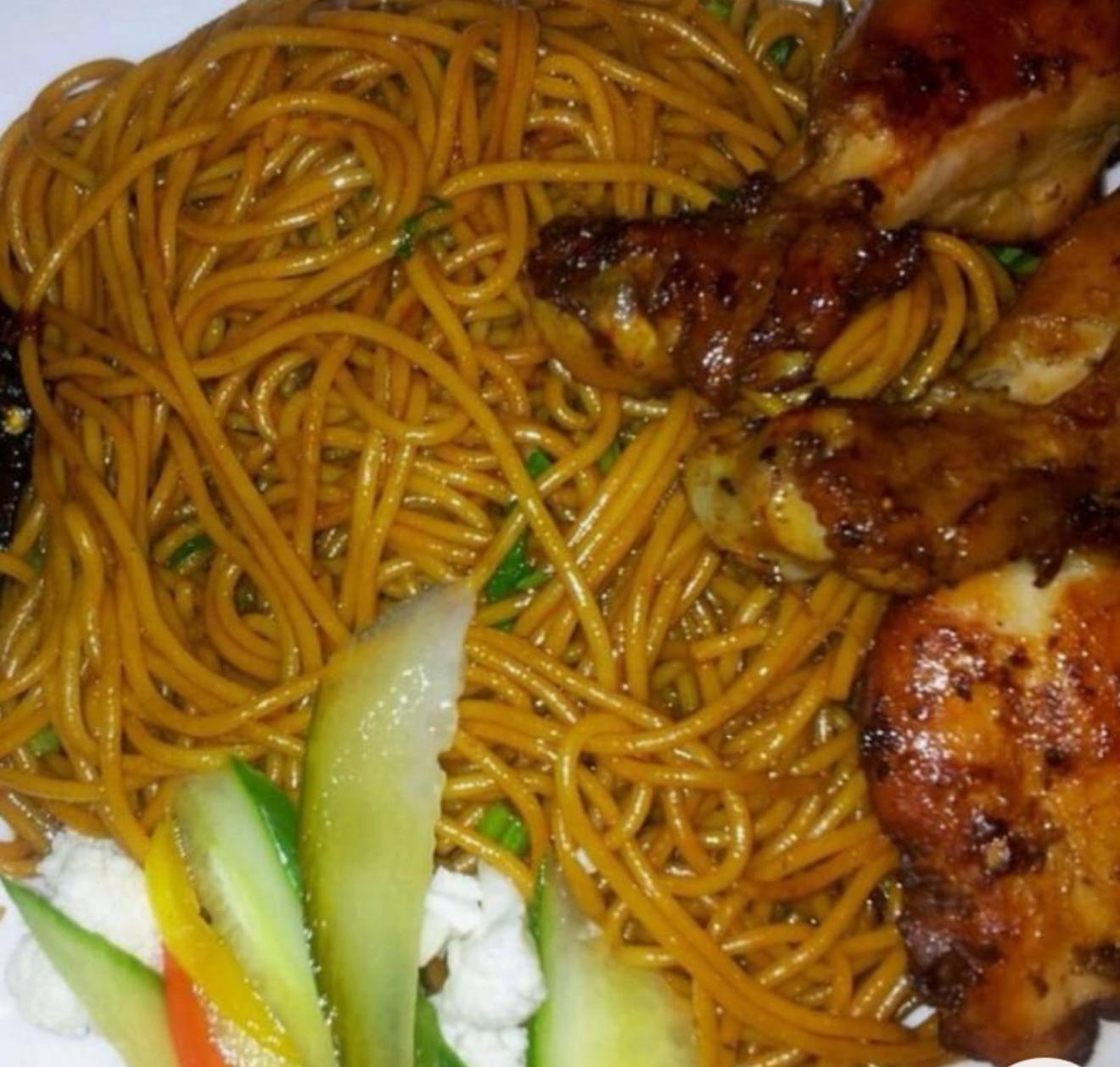 Noodles with chicken 