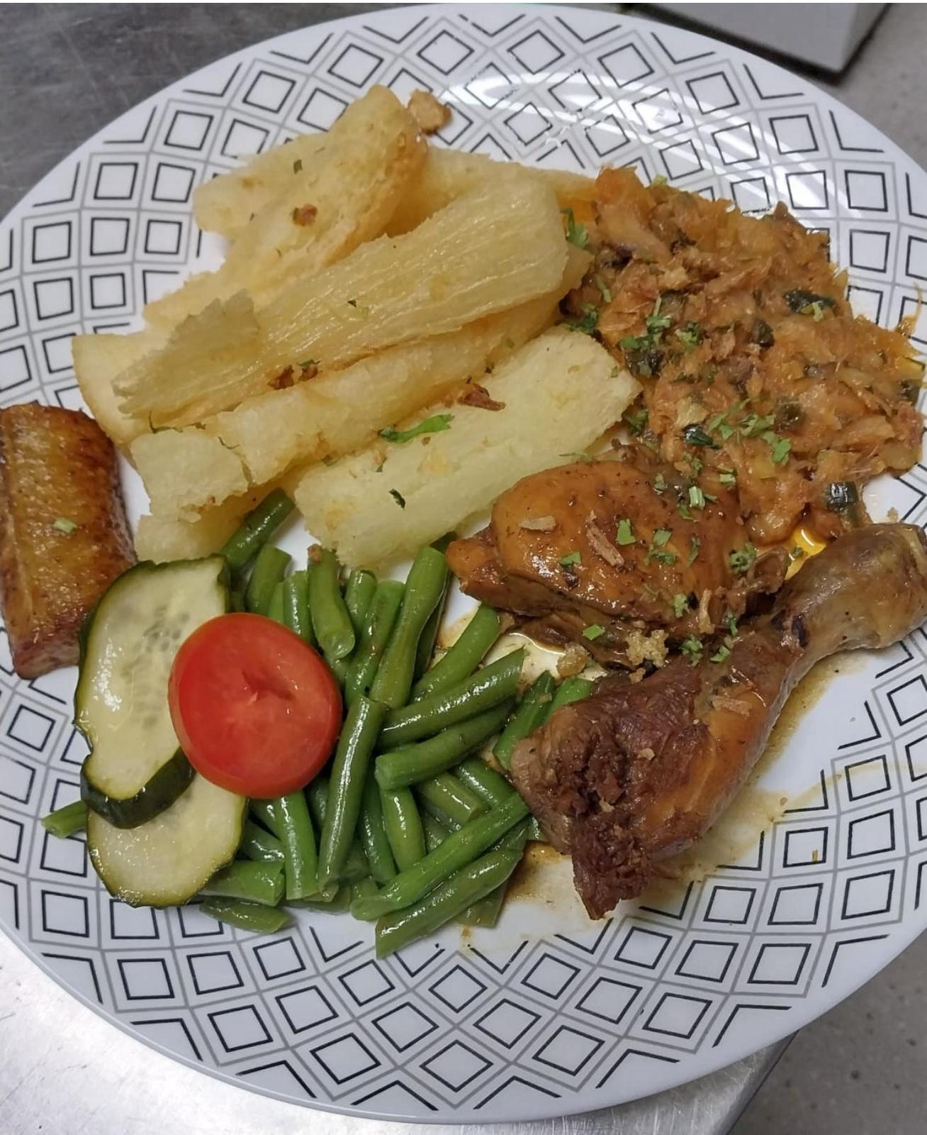 Cassava with salt fish and chicken 